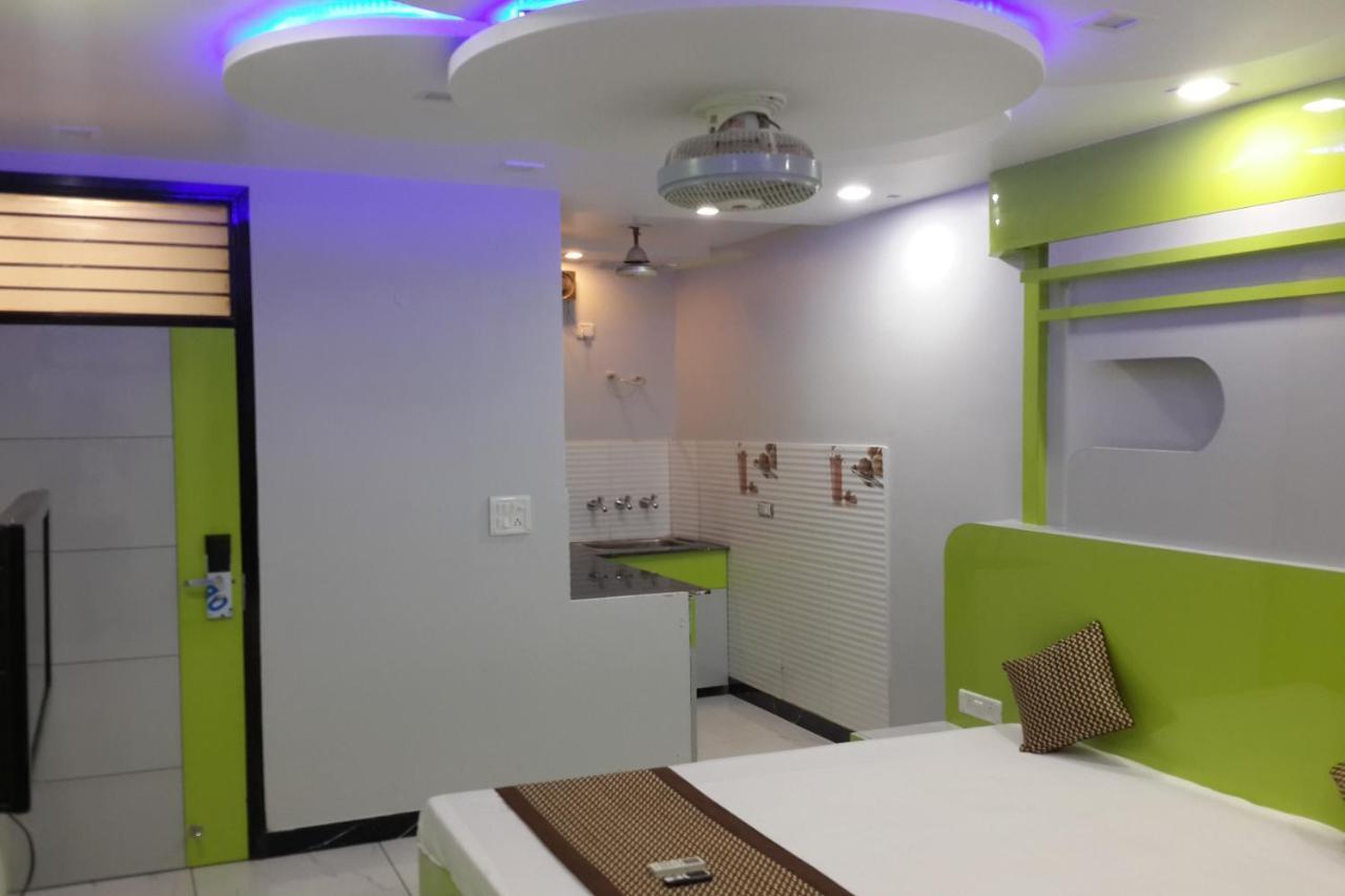 Oyo 86669 Arnav Residency New Delhi Exterior photo