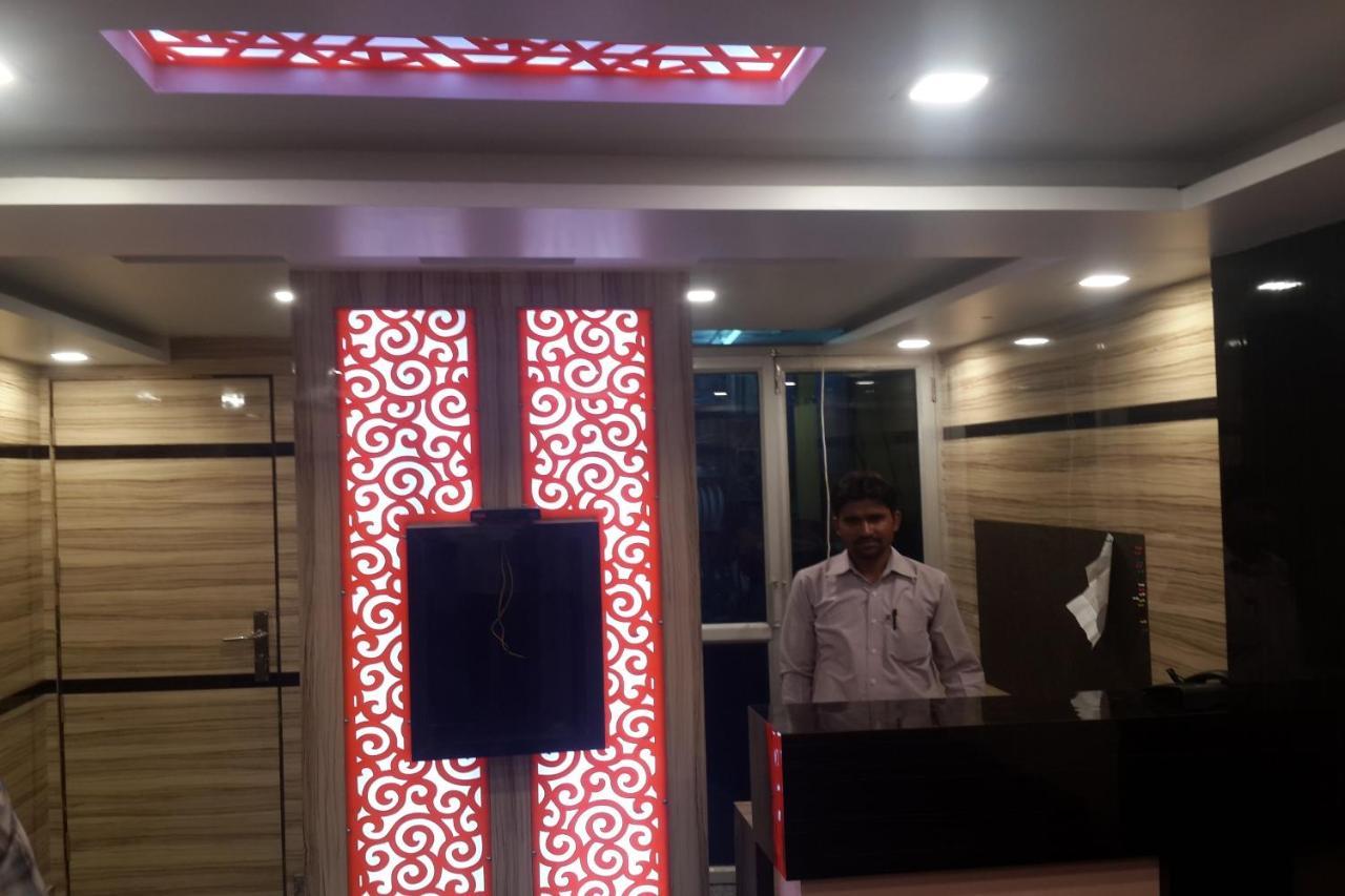 Oyo 86669 Arnav Residency New Delhi Exterior photo